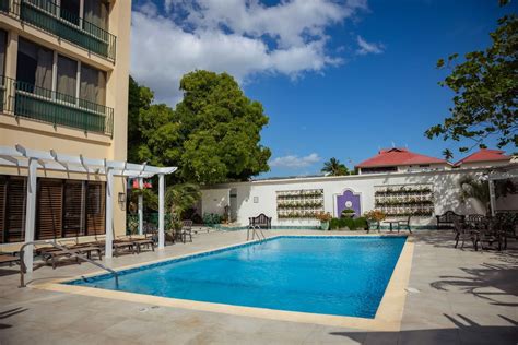 courtleigh hotel and suites jamaica